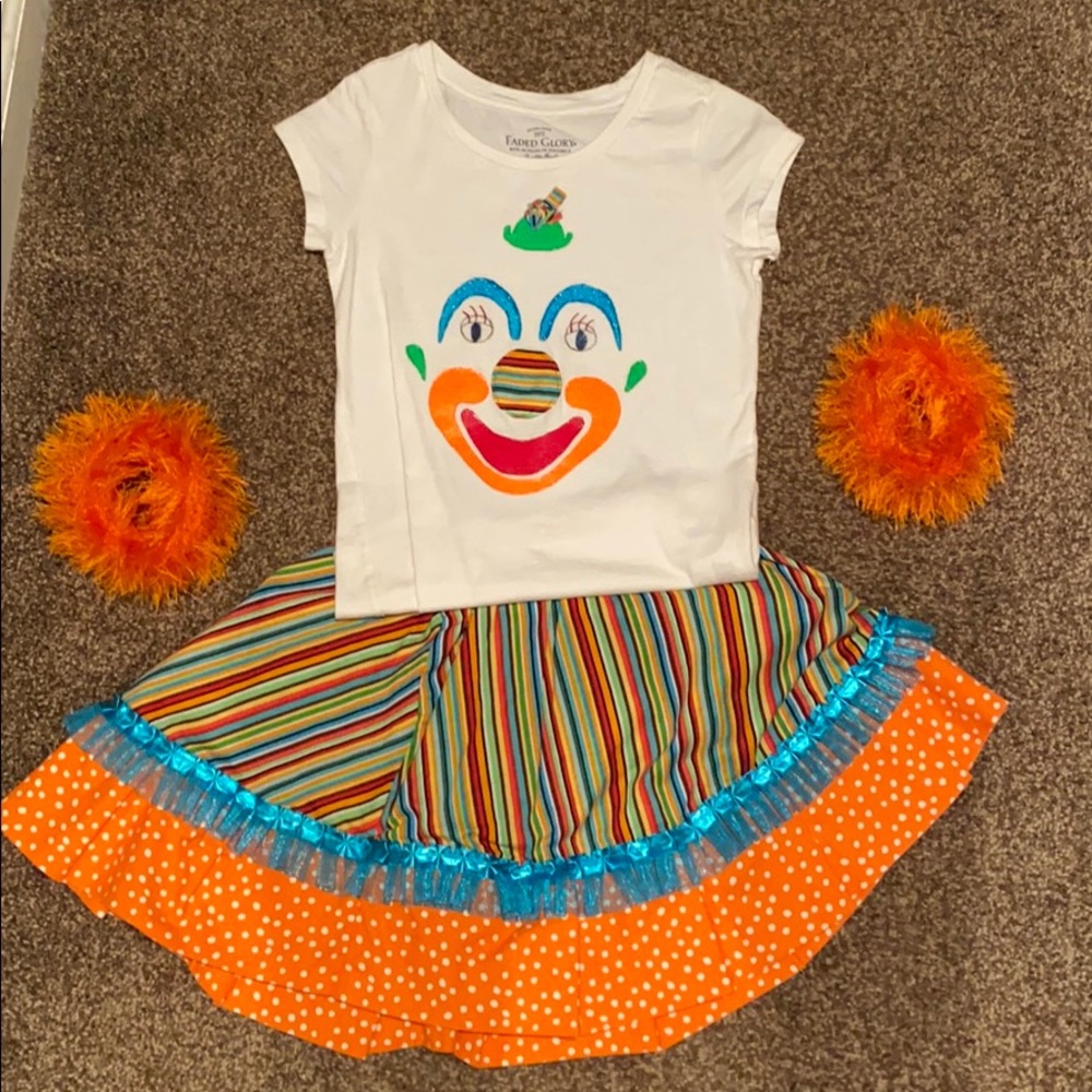 Girls cute clown costume